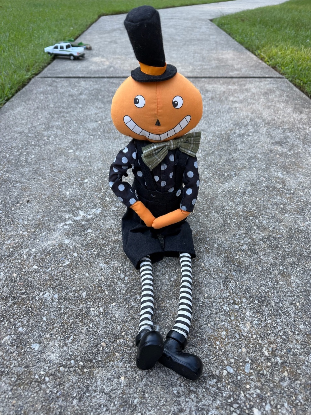 Vintage Halloween shelf sitter primitive